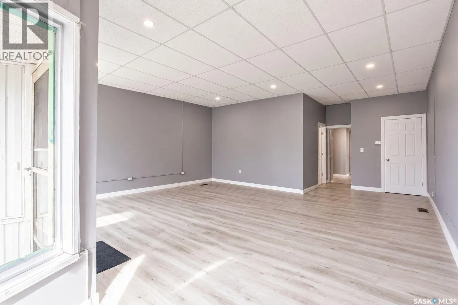 306 Fairford STREET W