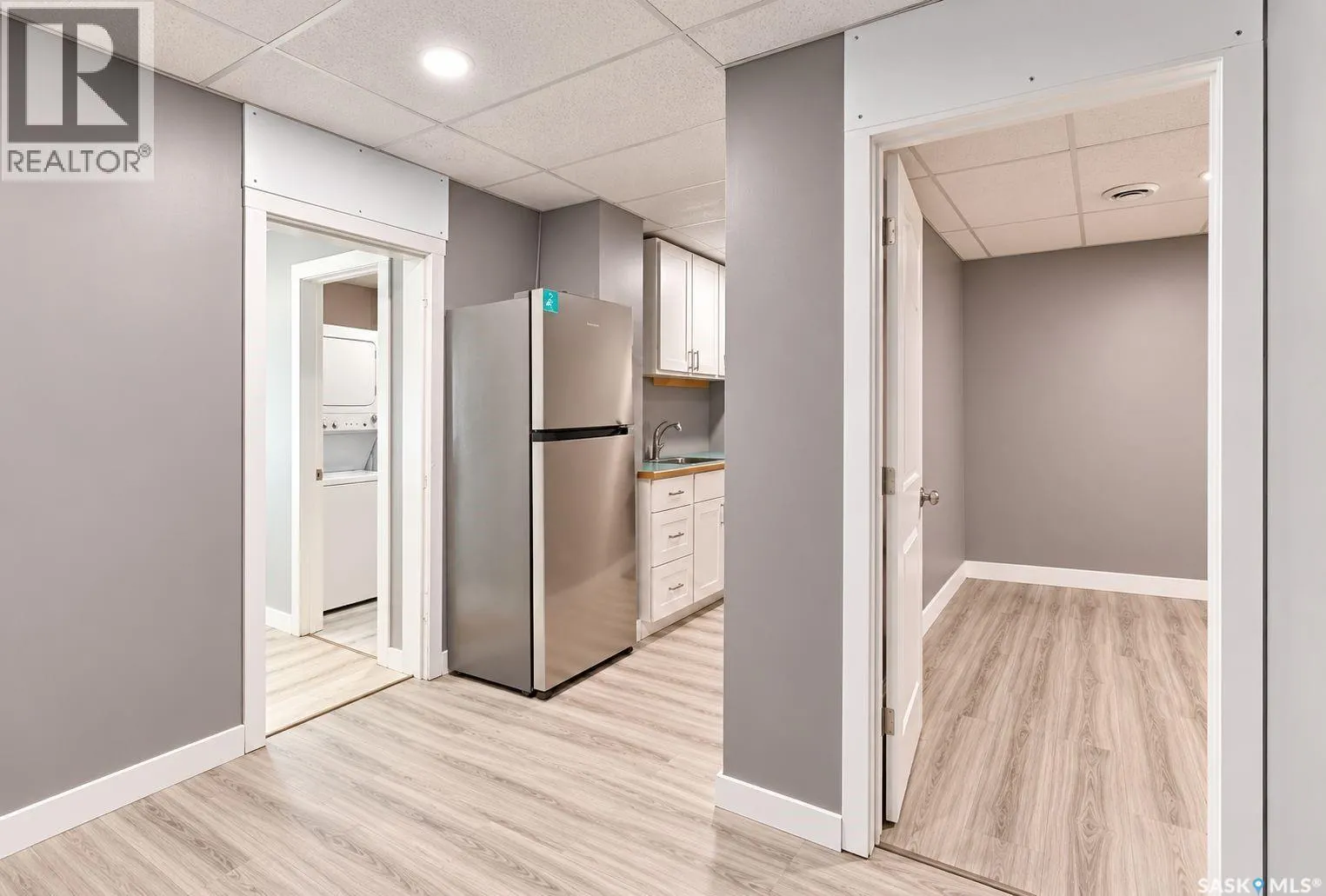 306 Fairford STREET W