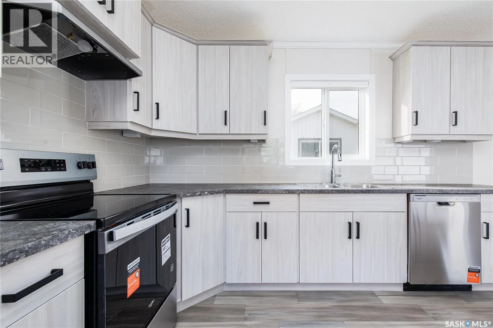 E19 1455 9th AVENUE NE