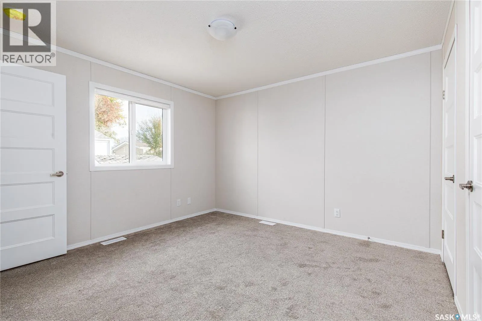 E19 1455 9th AVENUE NE
