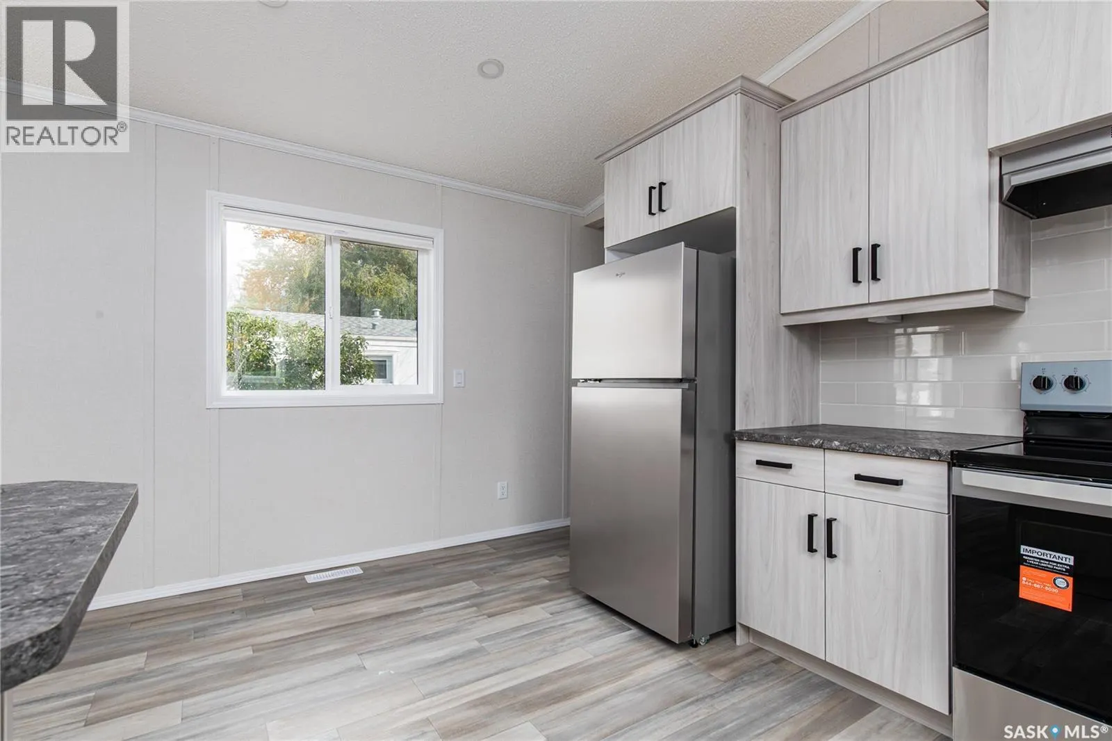 E19 1455 9th AVENUE NE