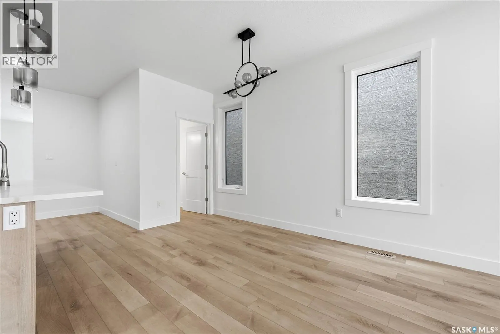 2216 King STREET