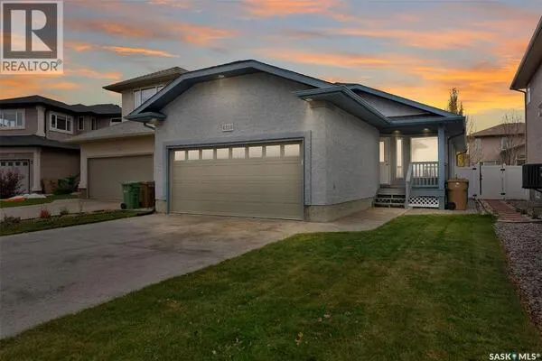 4818 WEBSTER CRESCENT