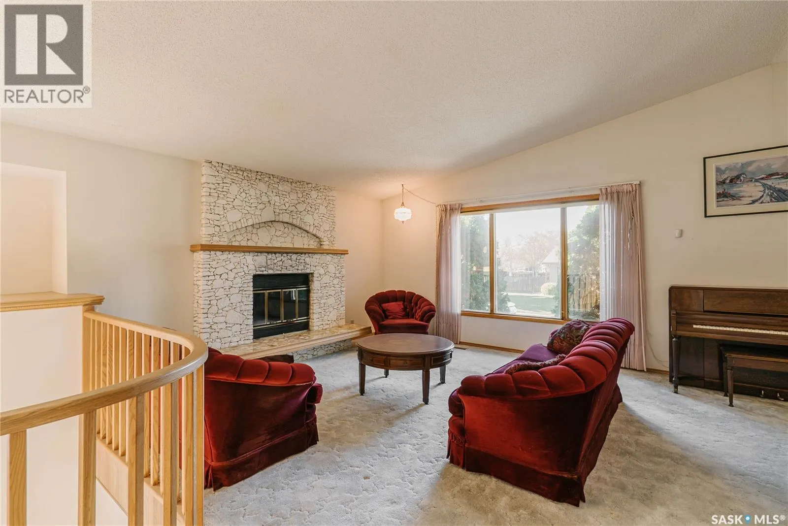 303 Staigh CRESCENT