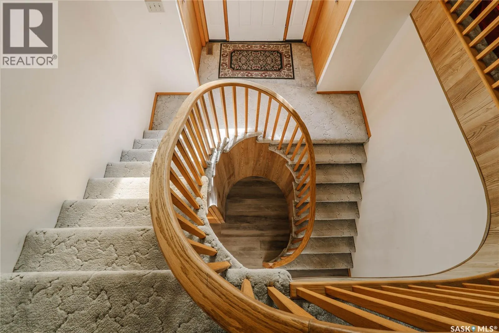 303 Staigh CRESCENT