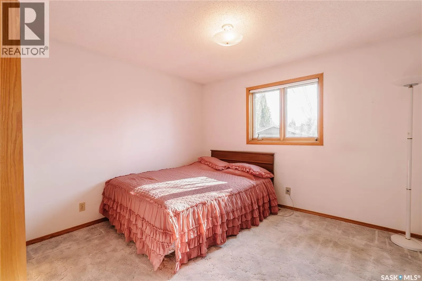 303 Staigh CRESCENT