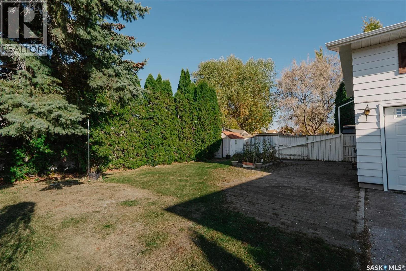 303 Staigh CRESCENT