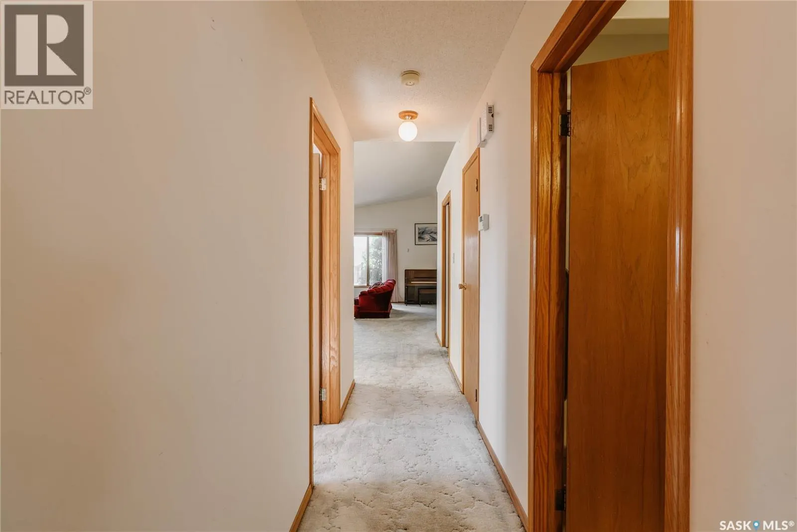 303 Staigh CRESCENT