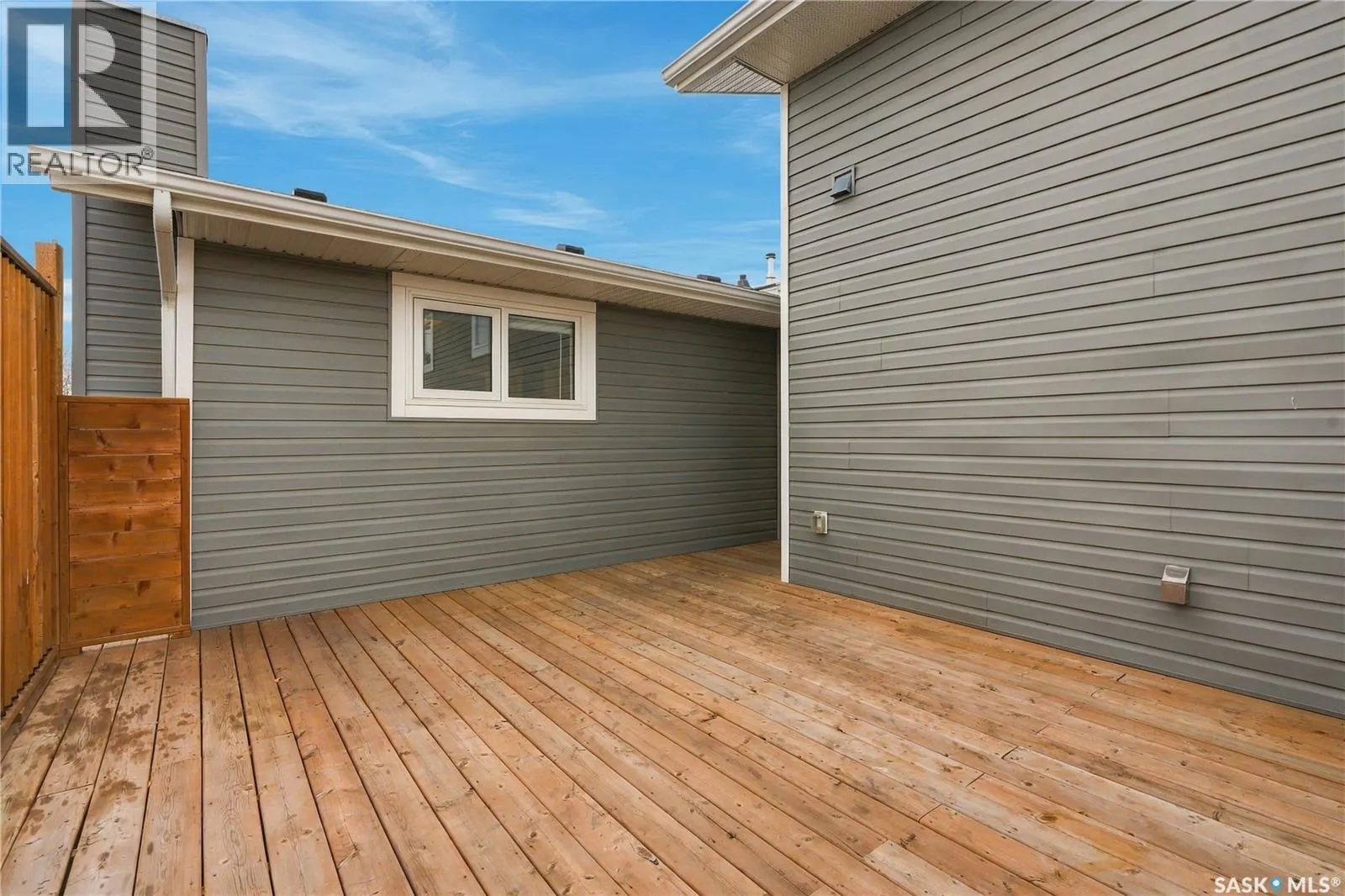 433 4th STREET N