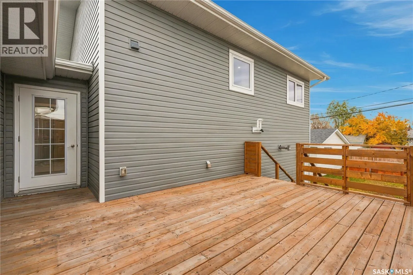 433 4th STREET N