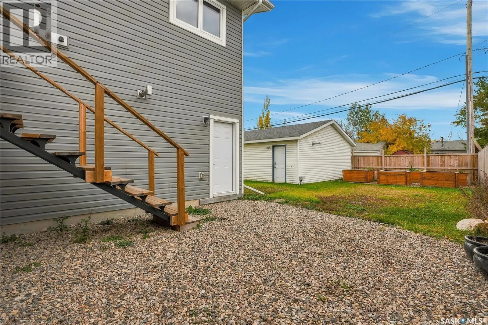 433 4th STREET N