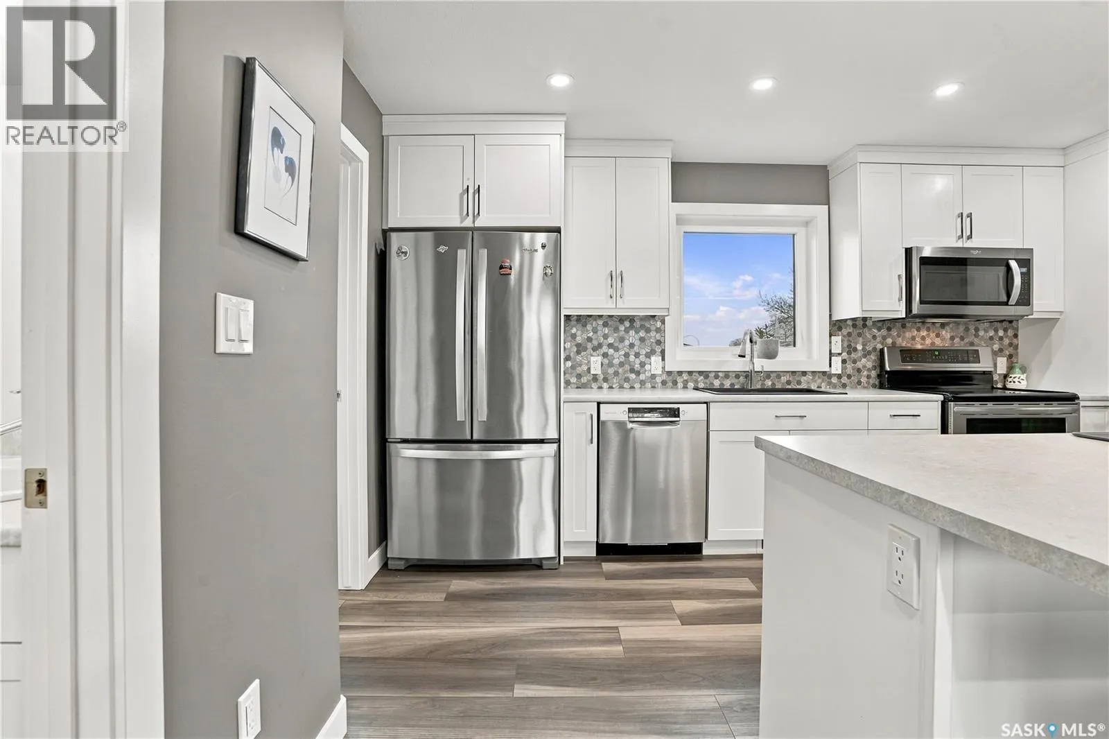 433 4th STREET N