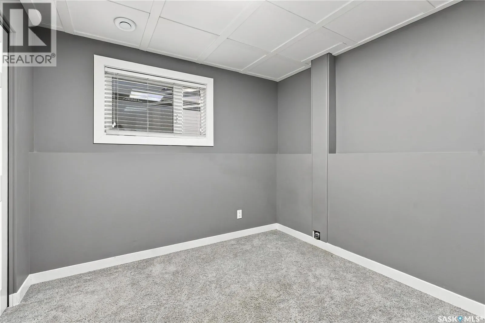 433 4th STREET N