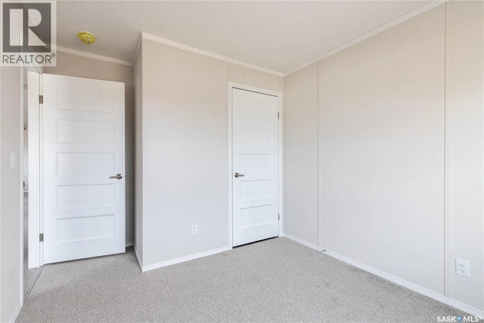 E18 1455 9th AVENUE NE