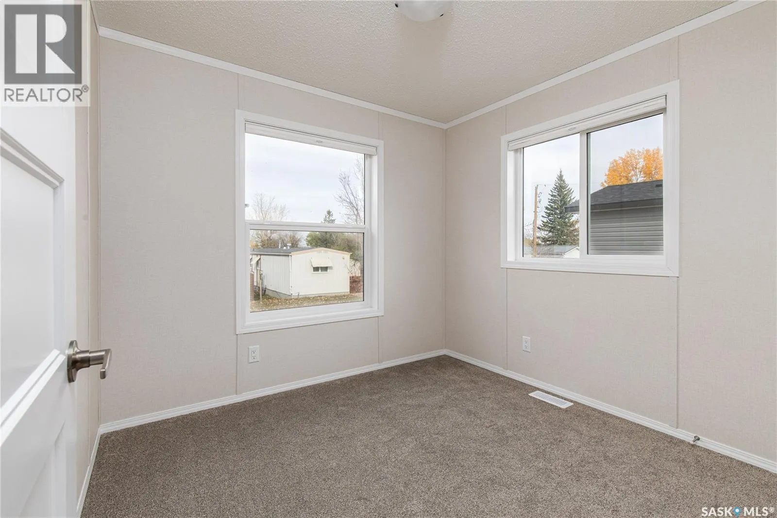 E18 1455 9th AVENUE NE
