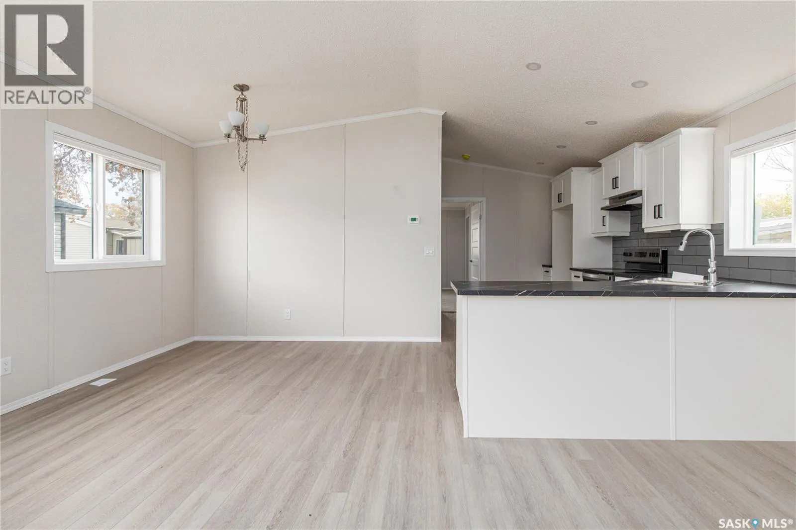 E18 1455 9th AVENUE NE