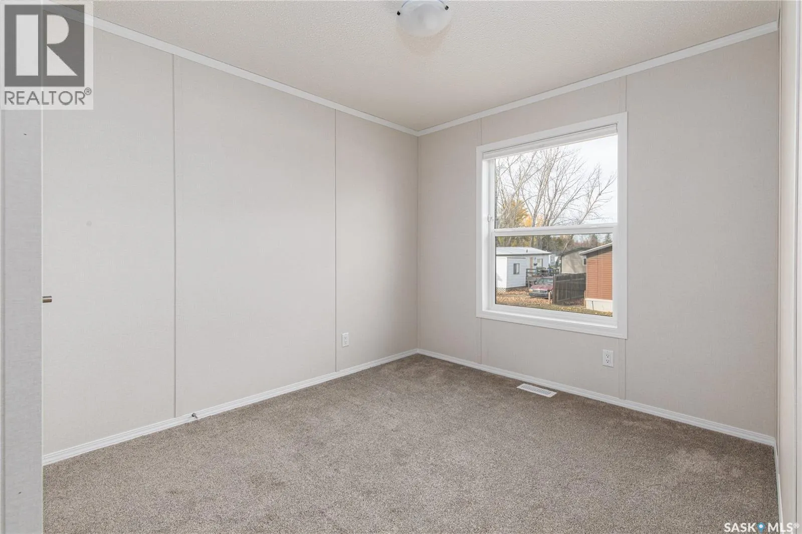 E18 1455 9th AVENUE NE