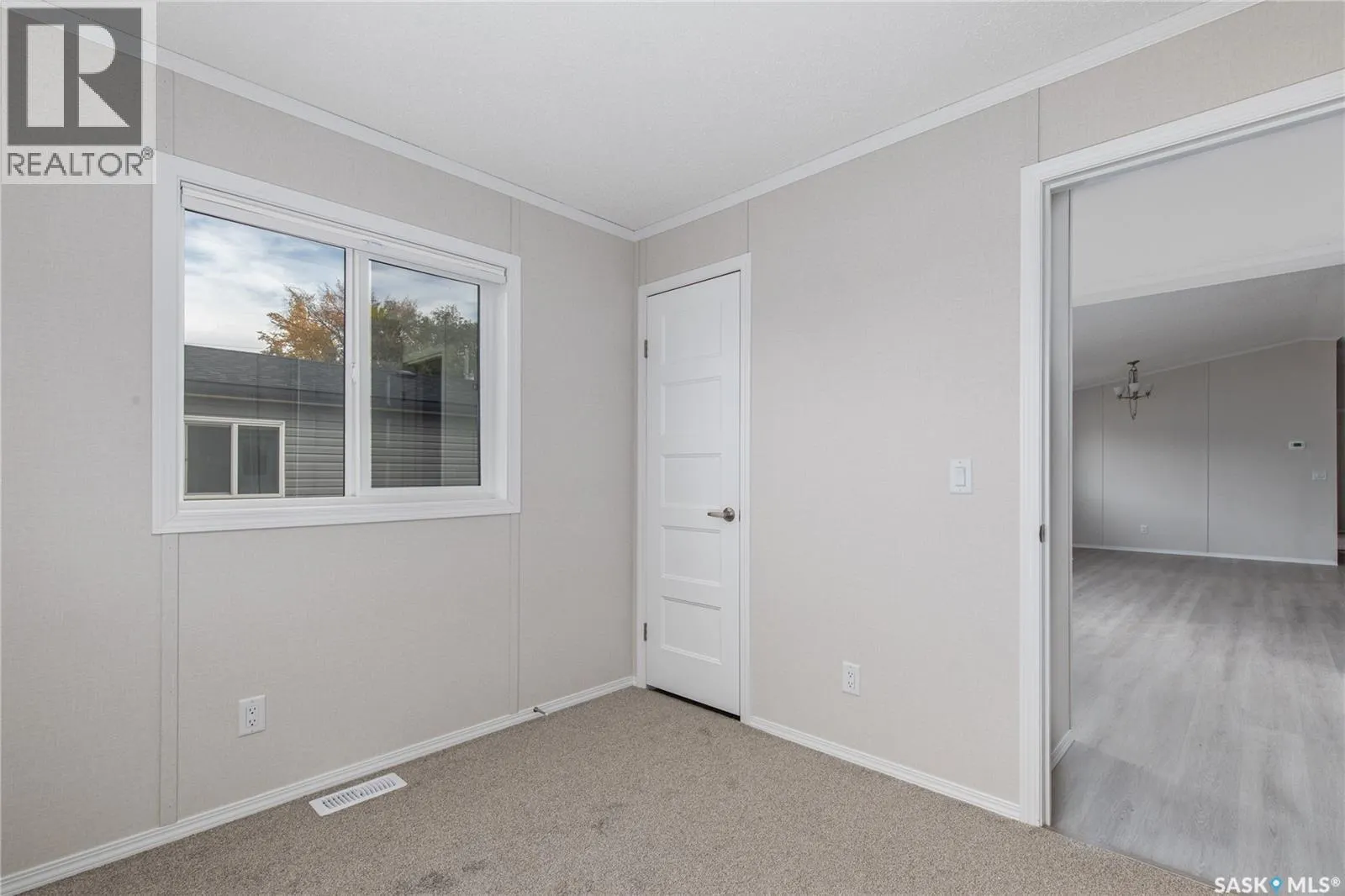E18 1455 9th AVENUE NE