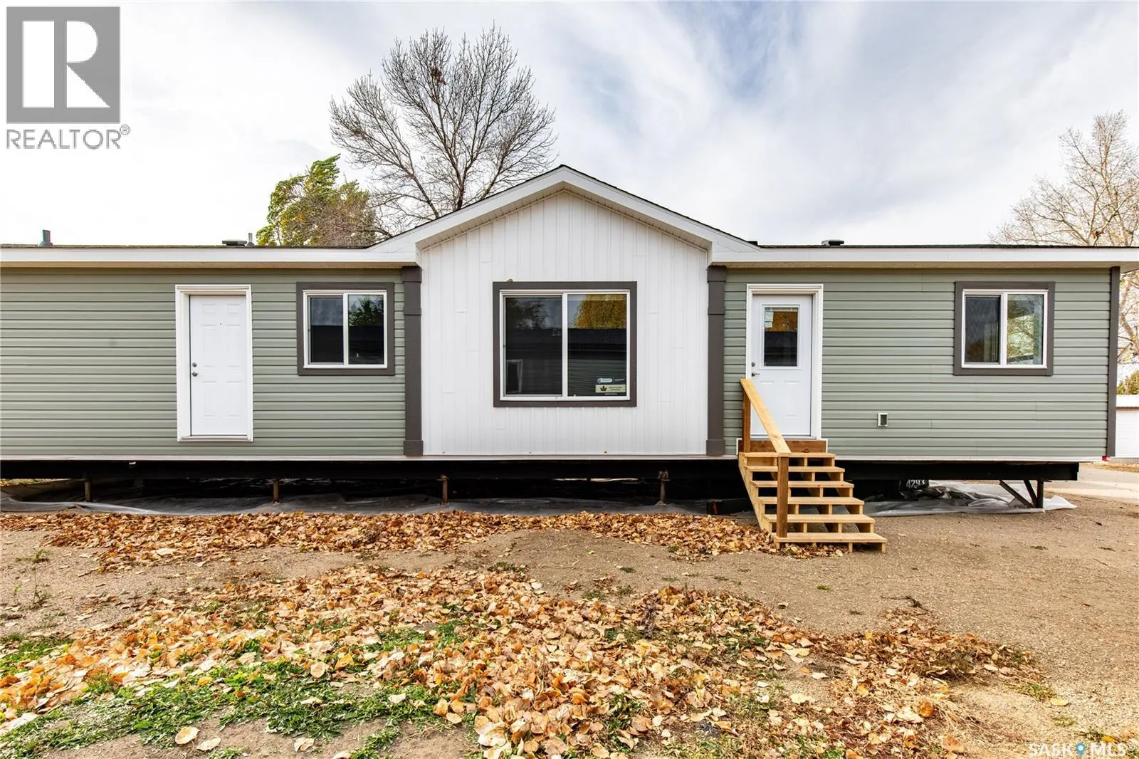 E18 1455 9th AVENUE NE