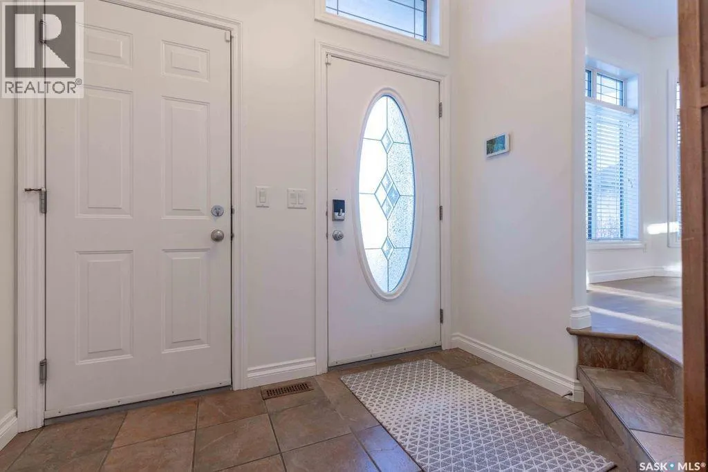 210 Greaves COURT