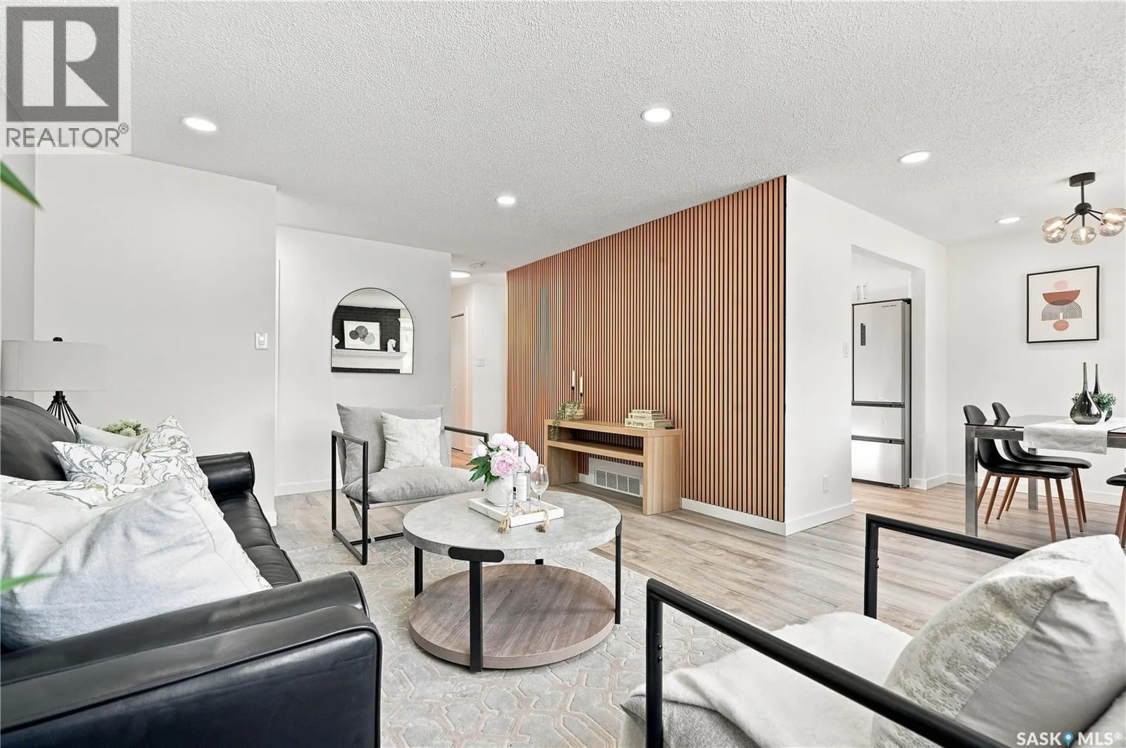 607 Lenore DRIVE