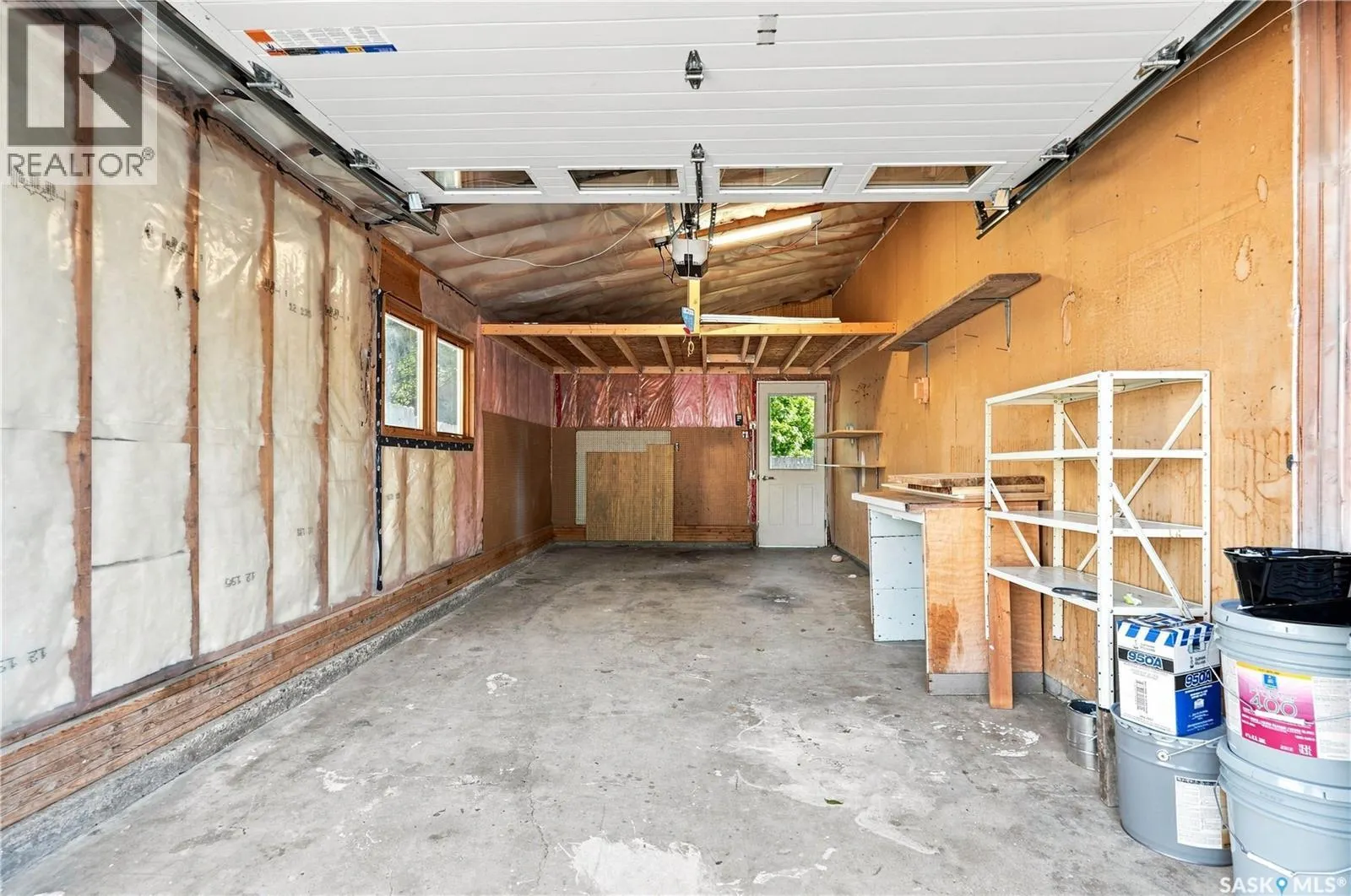 607 Lenore DRIVE