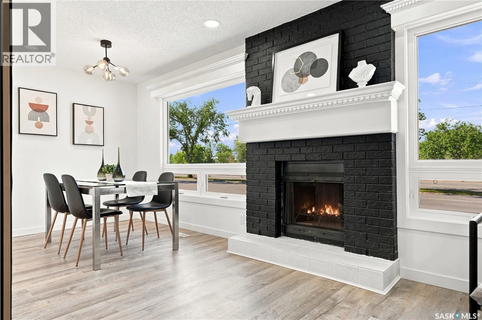 607 Lenore DRIVE