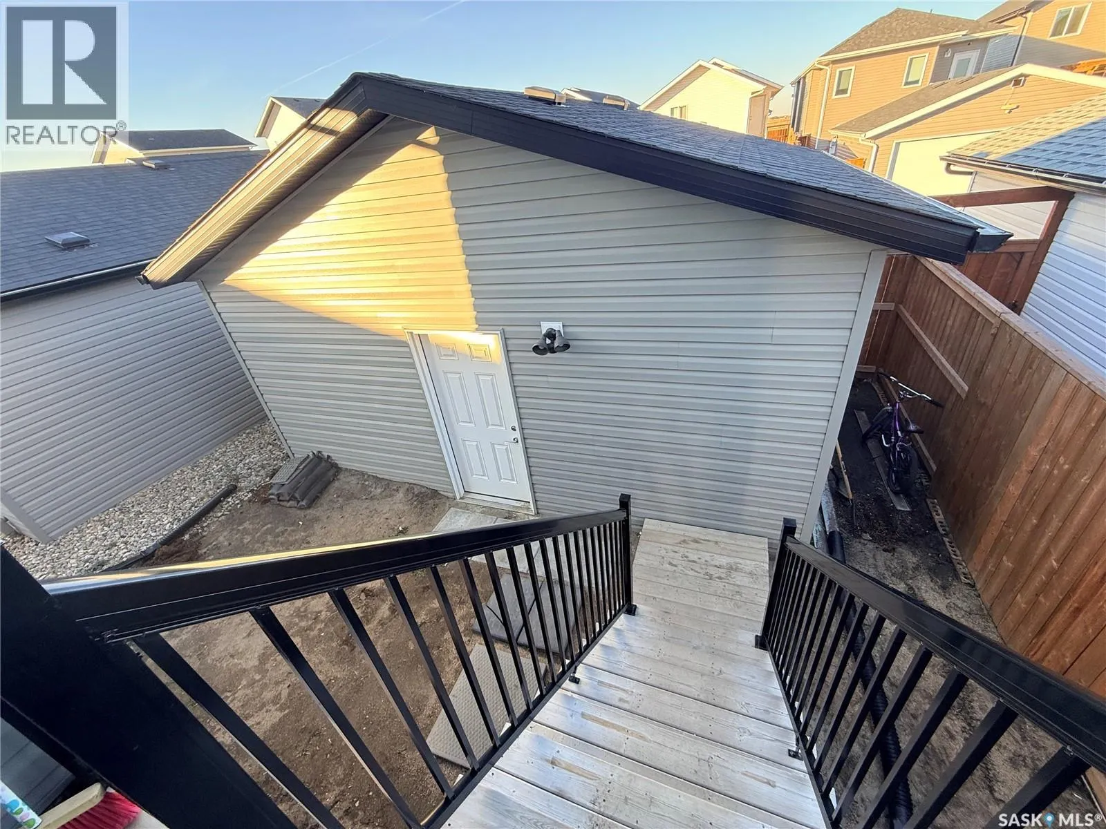 263 Thakur STREET