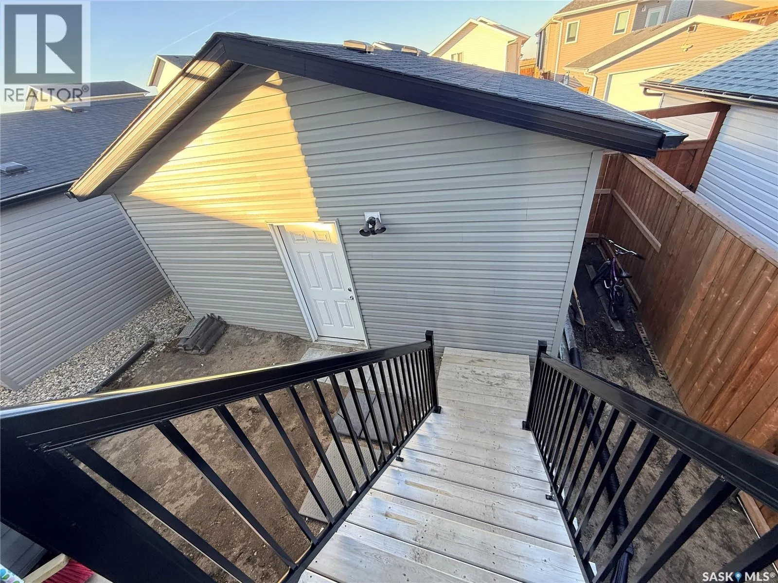 263 Thakur STREET