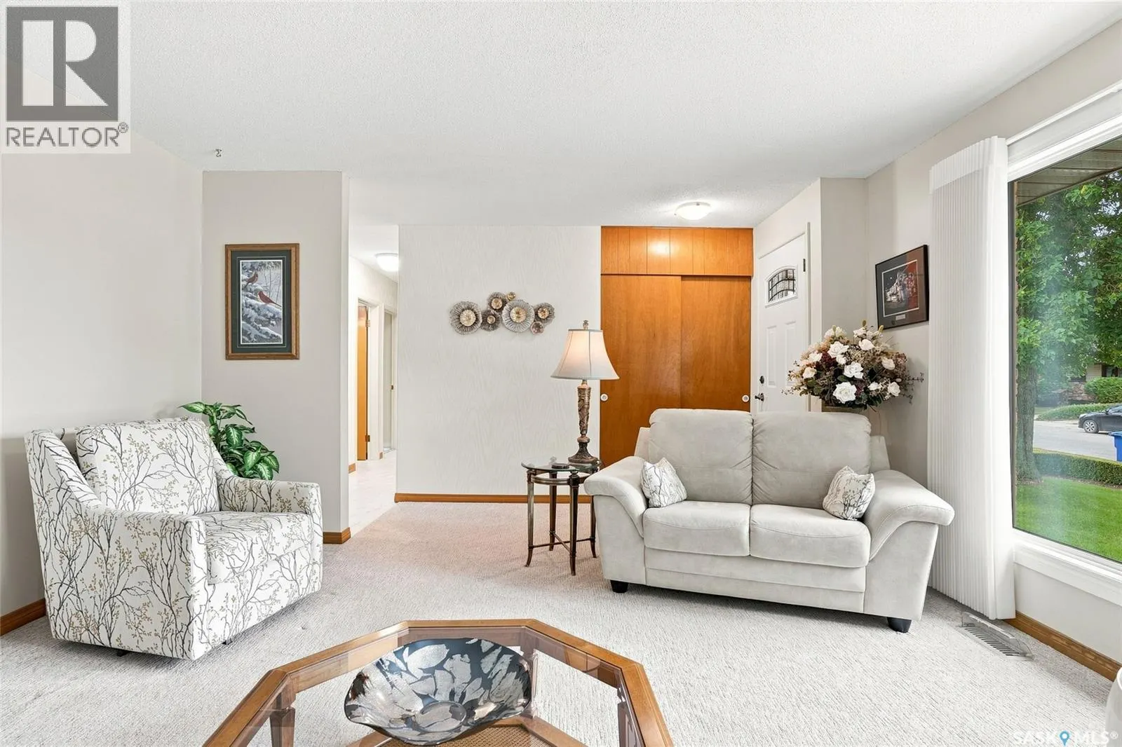 102 Bence CRESCENT