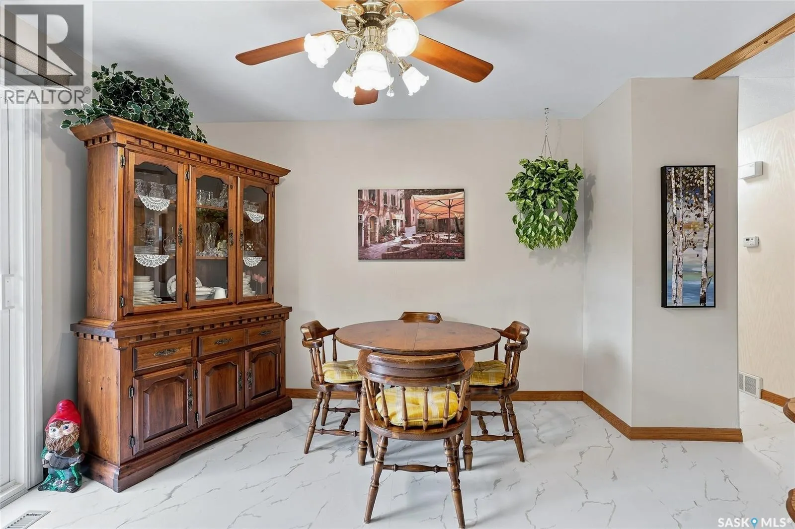 102 Bence CRESCENT