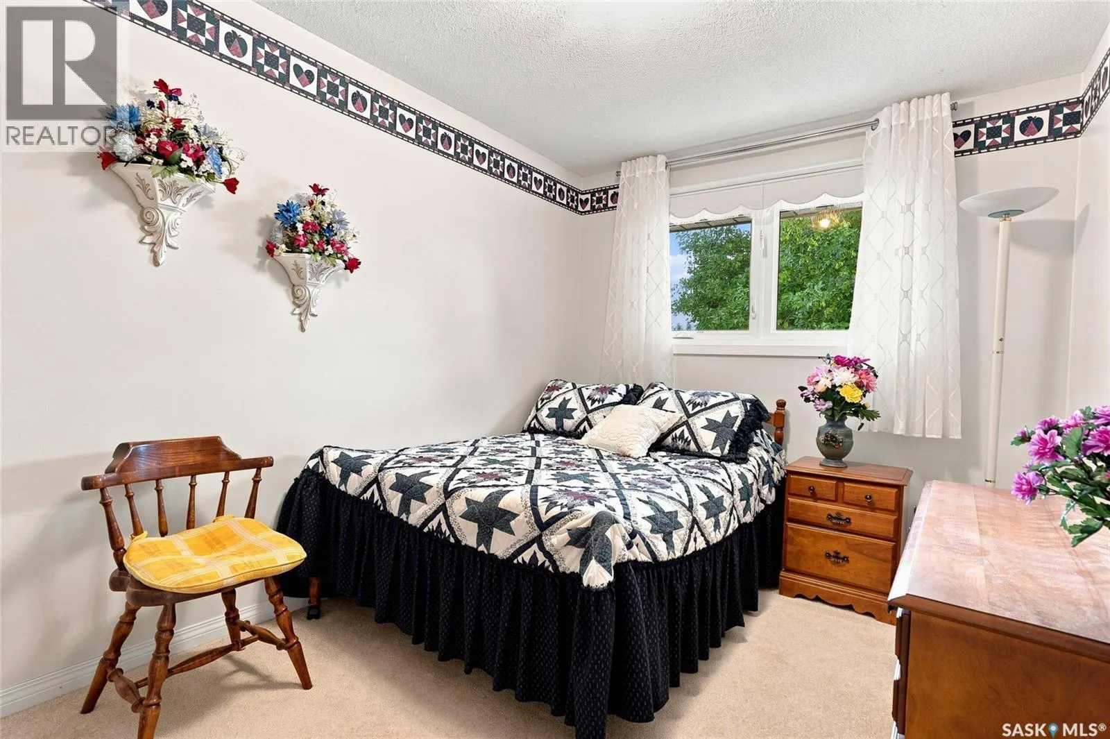 102 Bence CRESCENT