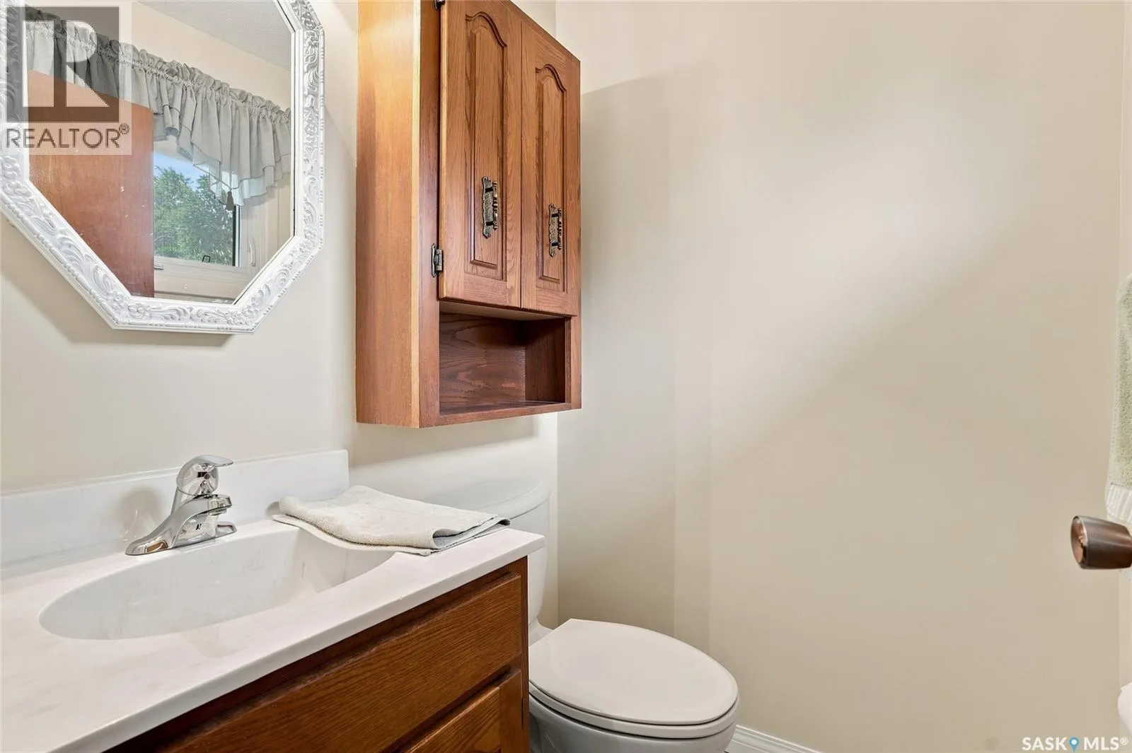 102 Bence CRESCENT