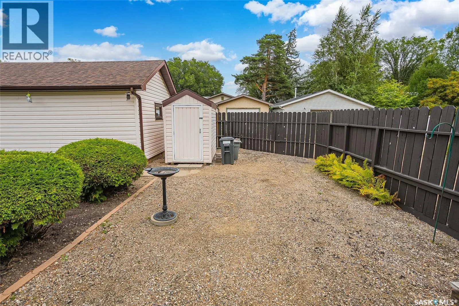 102 Bence CRESCENT