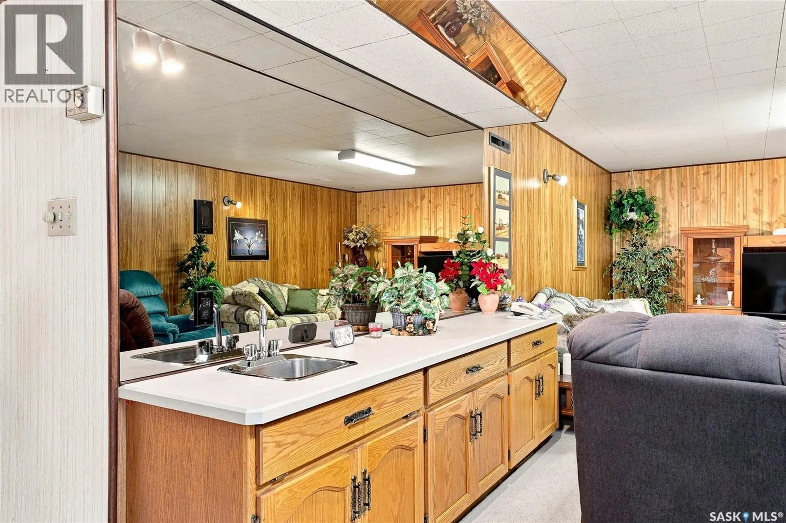 102 Bence CRESCENT