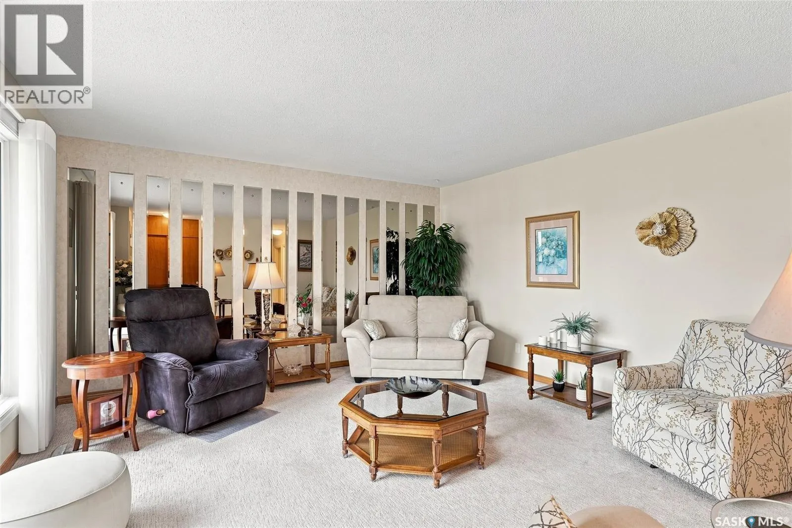 102 Bence CRESCENT