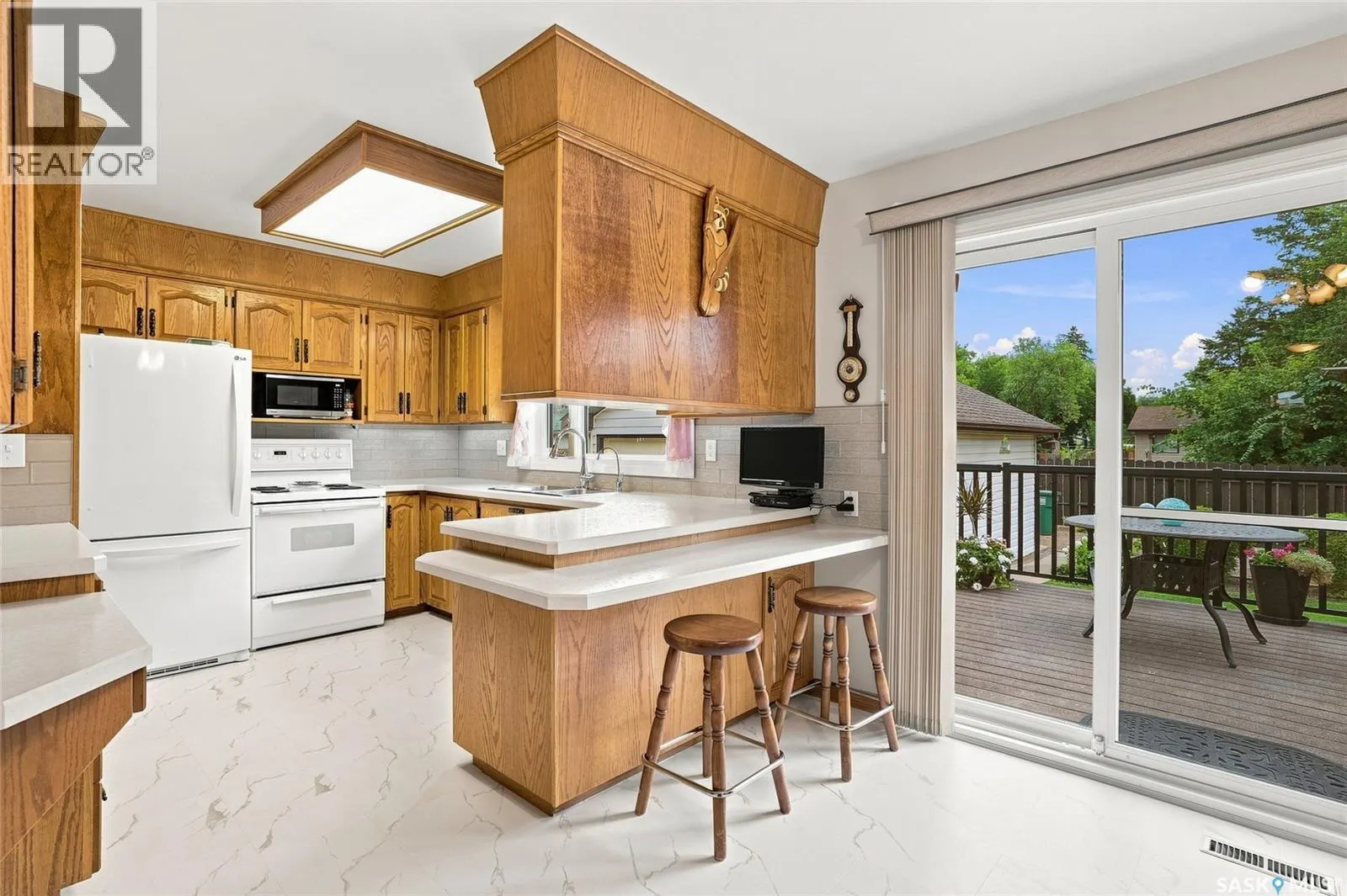102 Bence CRESCENT