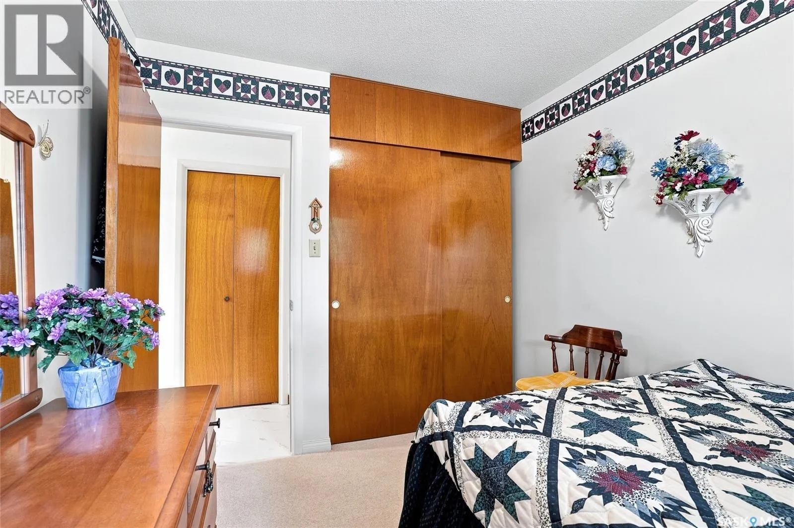 102 Bence CRESCENT