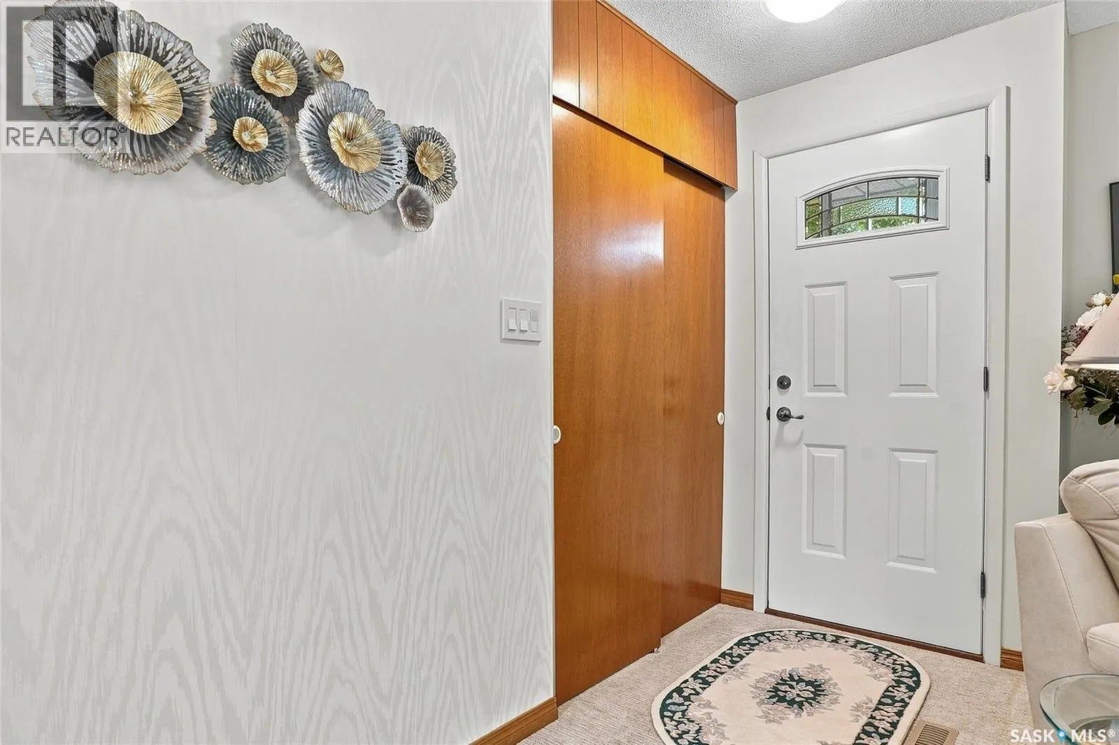 102 Bence CRESCENT