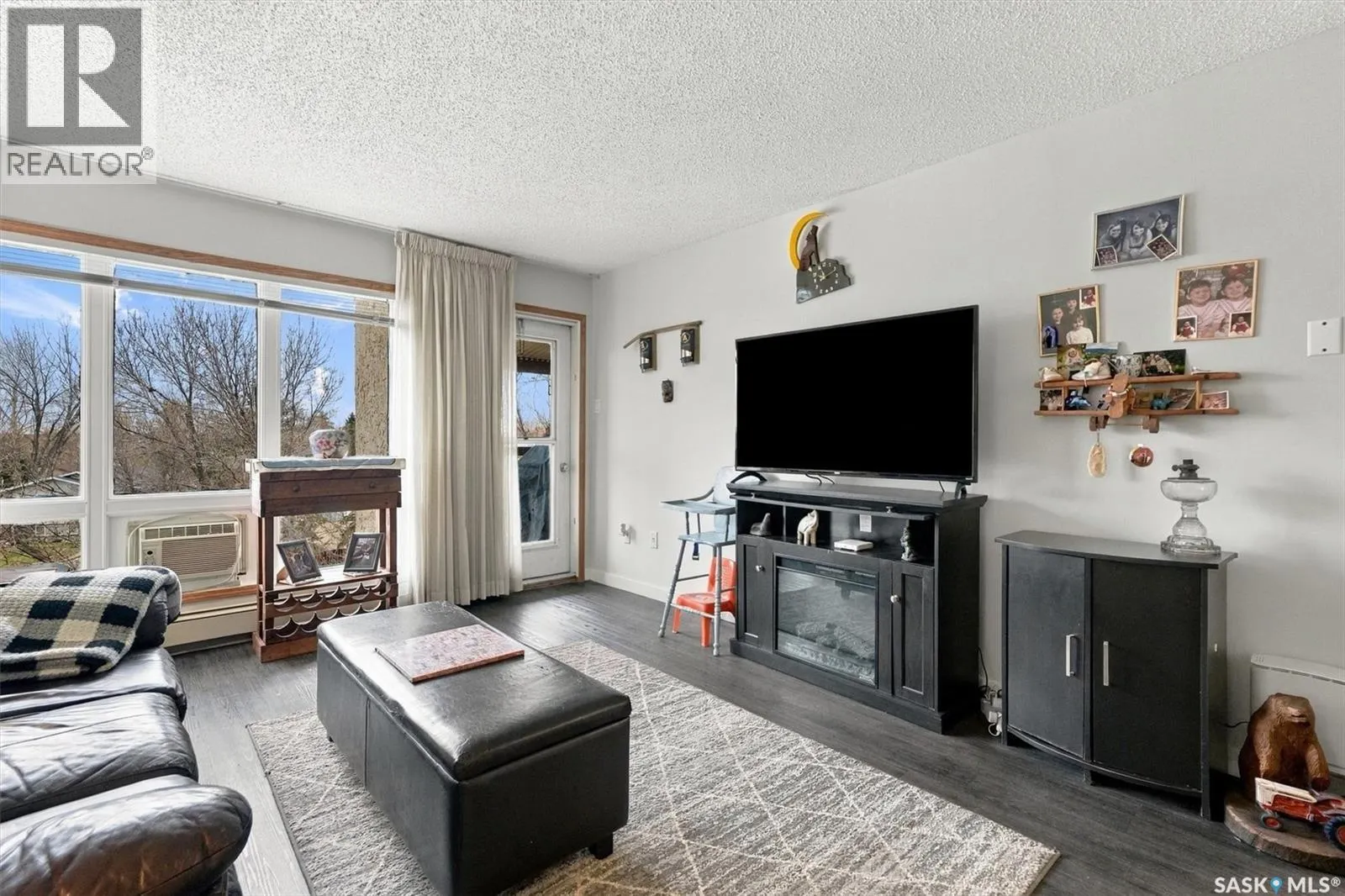 306 3220 33rd STREET W