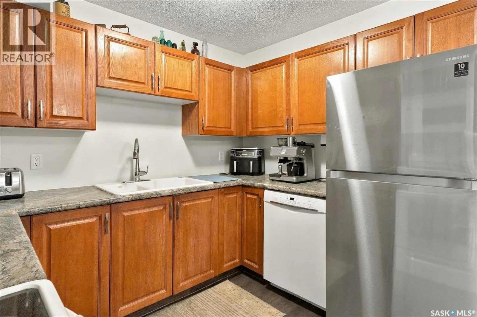 306 3220 33rd STREET W