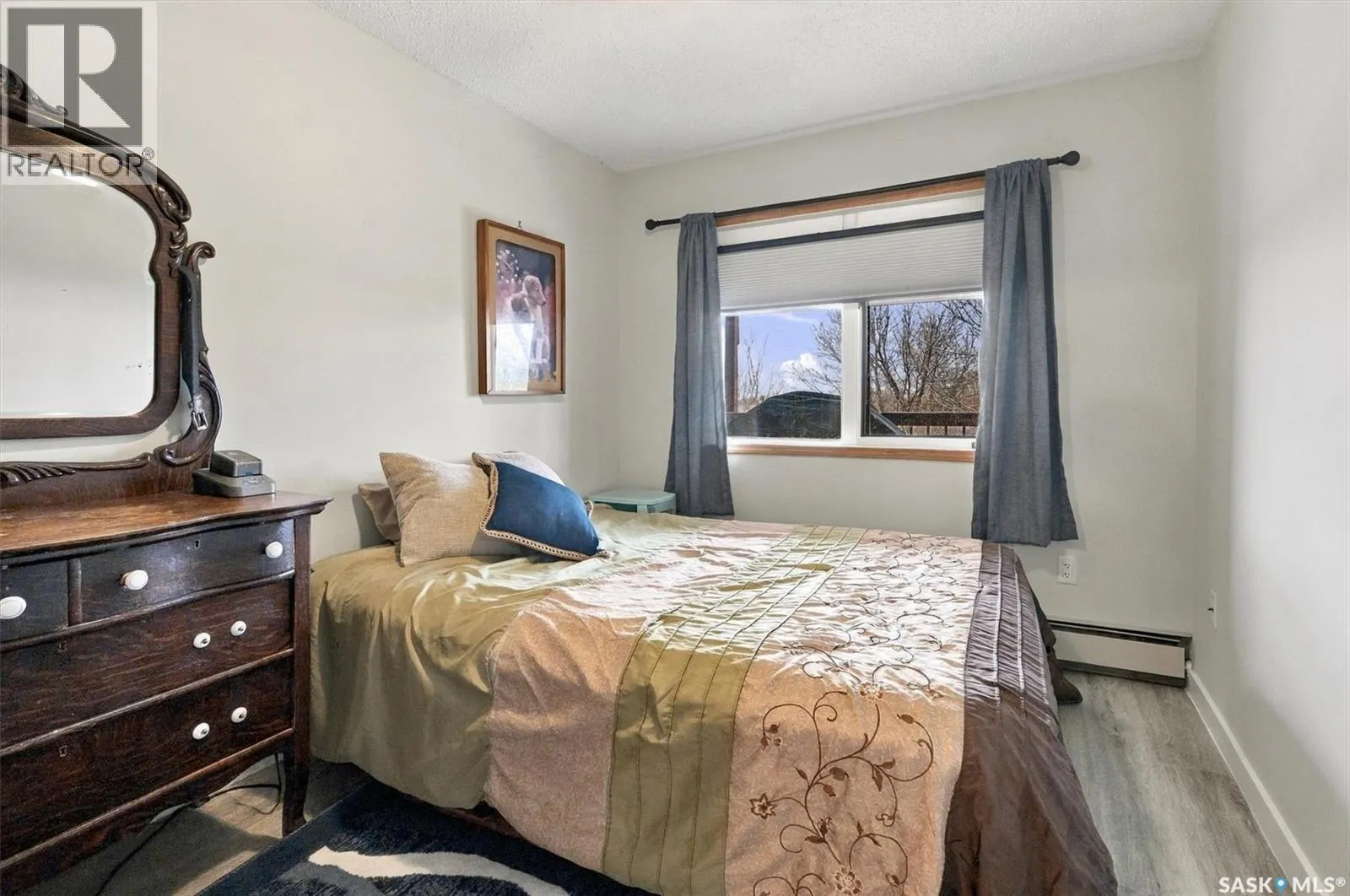 306 3220 33rd STREET W