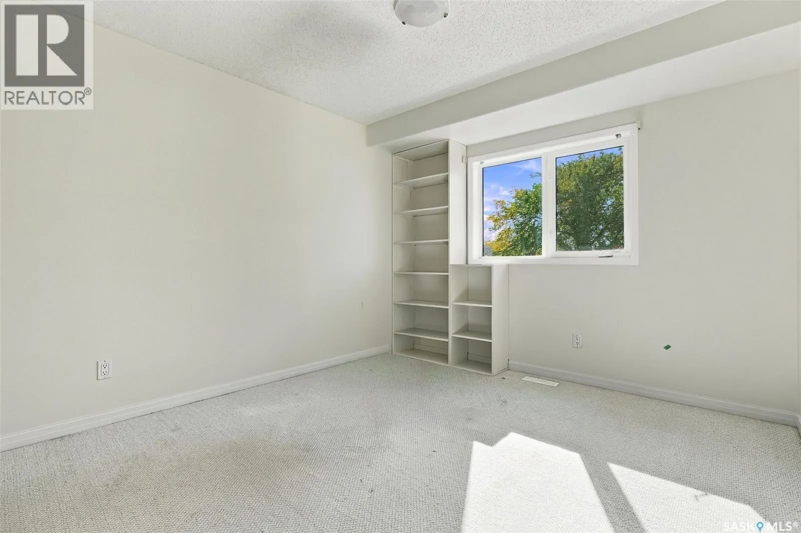 110 Braeshire LANE