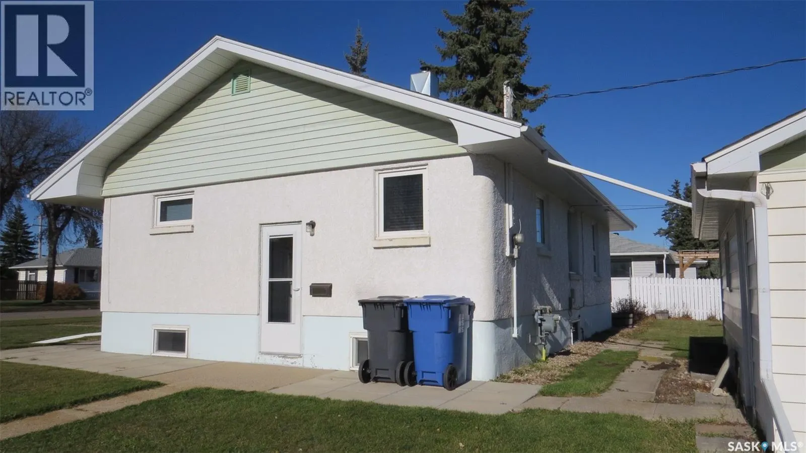 1006 Main STREET