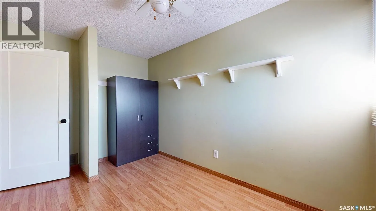859 Athlone DRIVE N