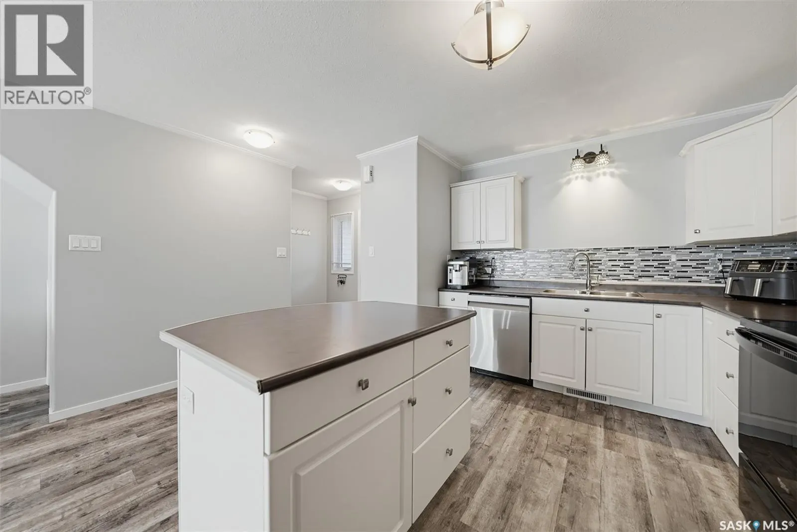 904 715 Hart ROAD