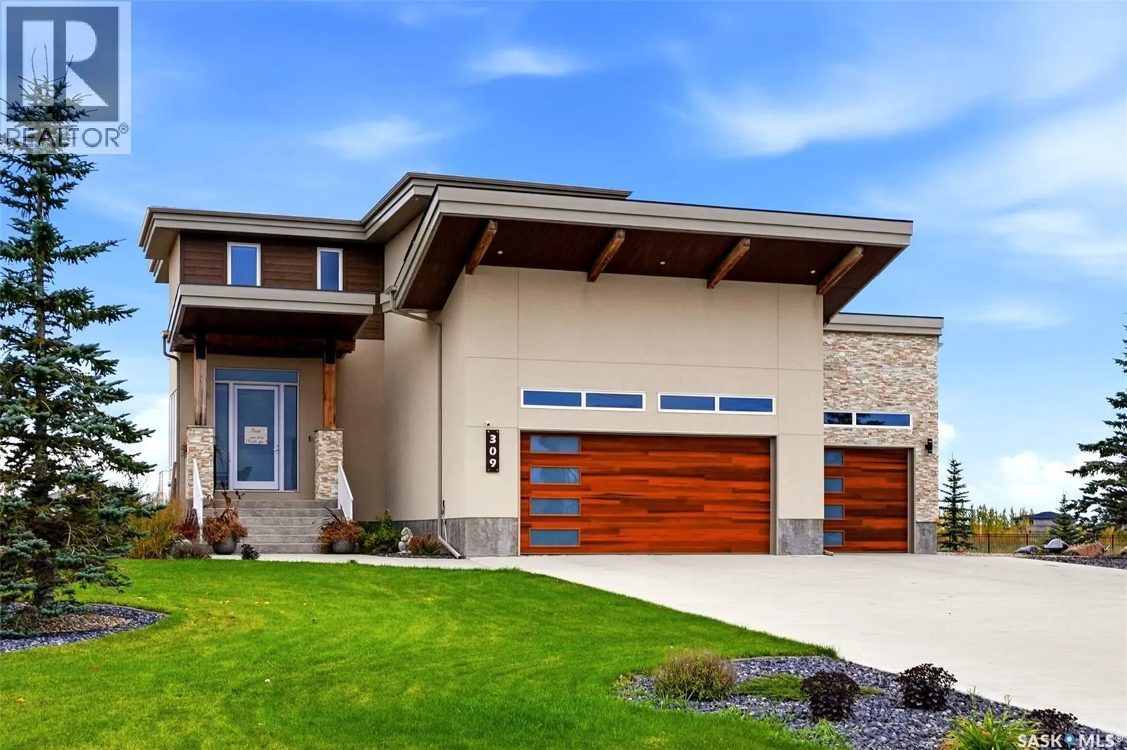 309 Spruce Creek CRESCENT