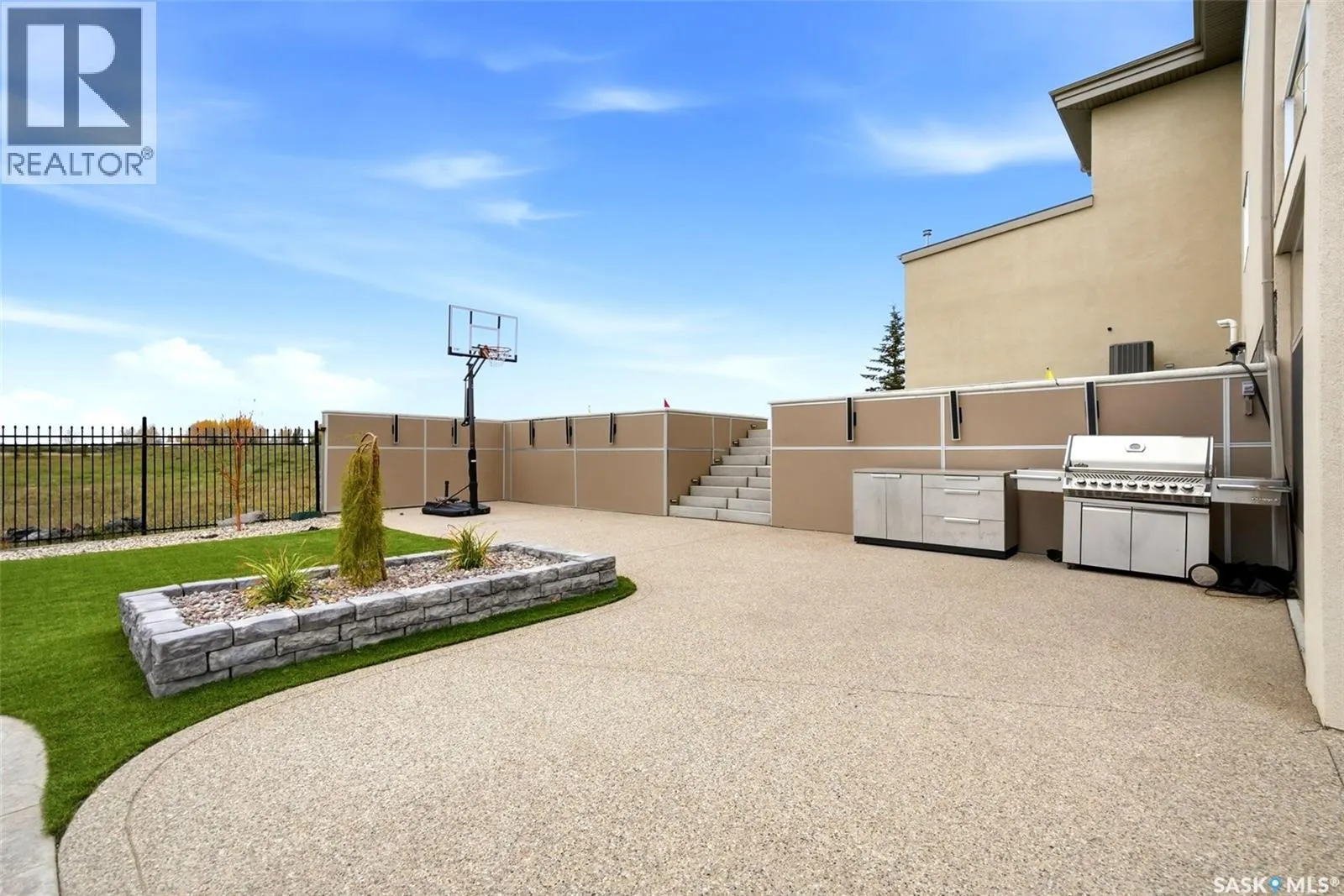 309 Spruce Creek CRESCENT