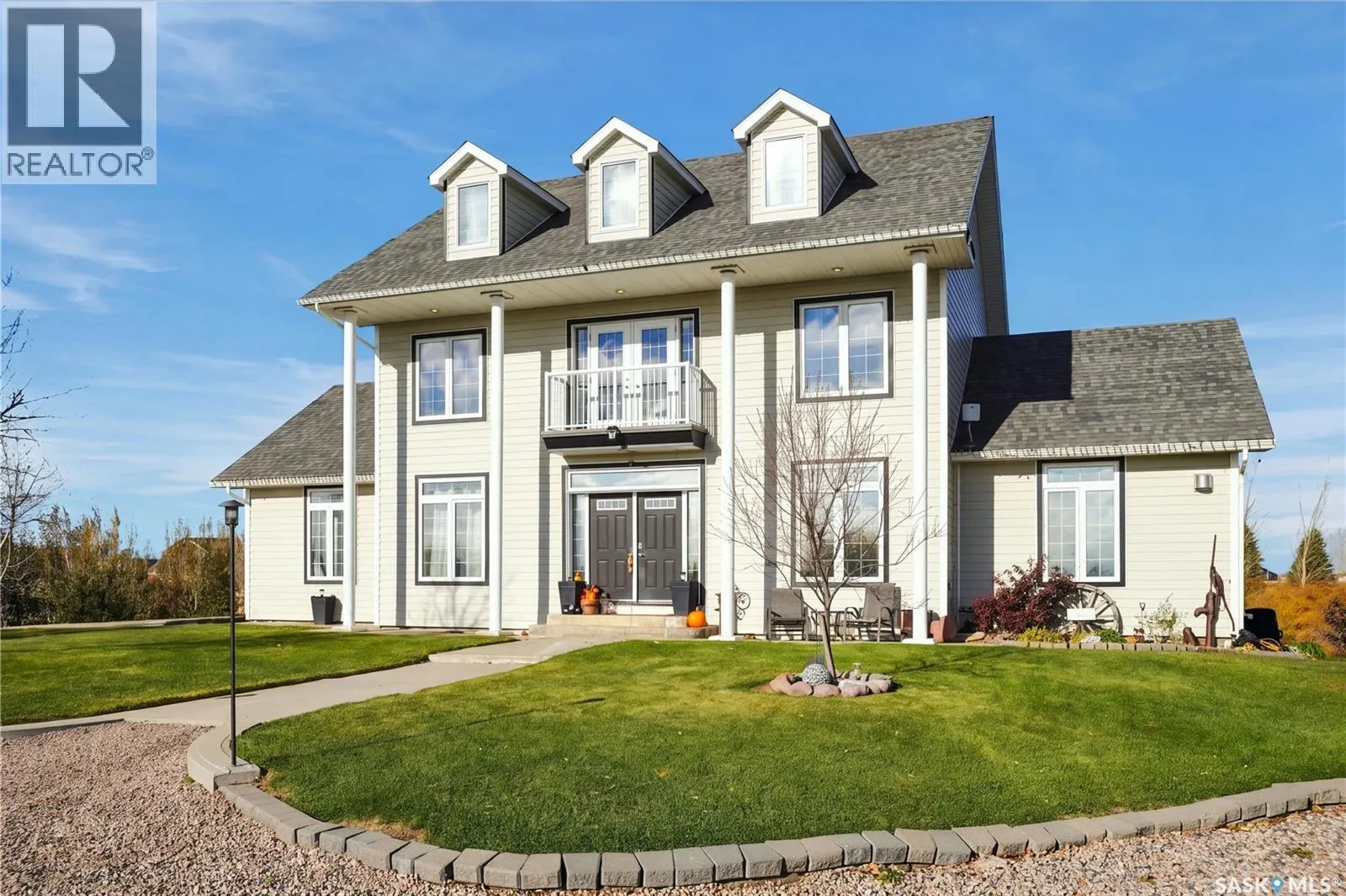 224 Carriage DRIVE