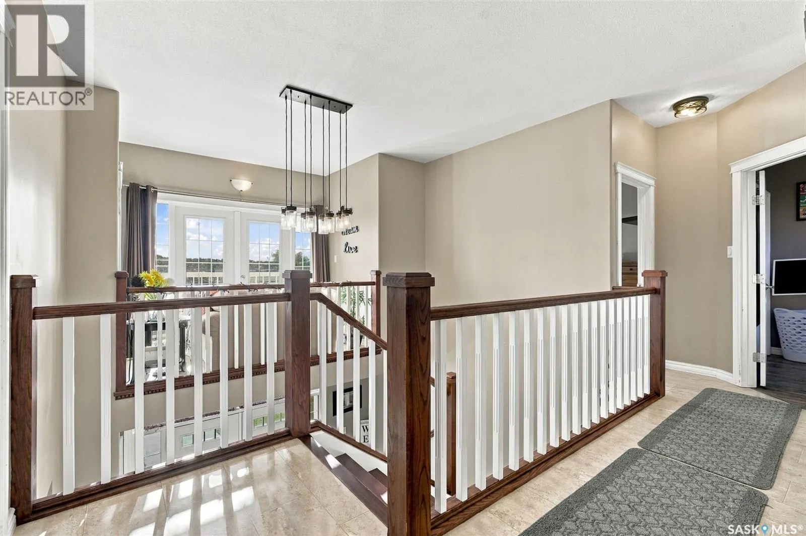 224 Carriage DRIVE